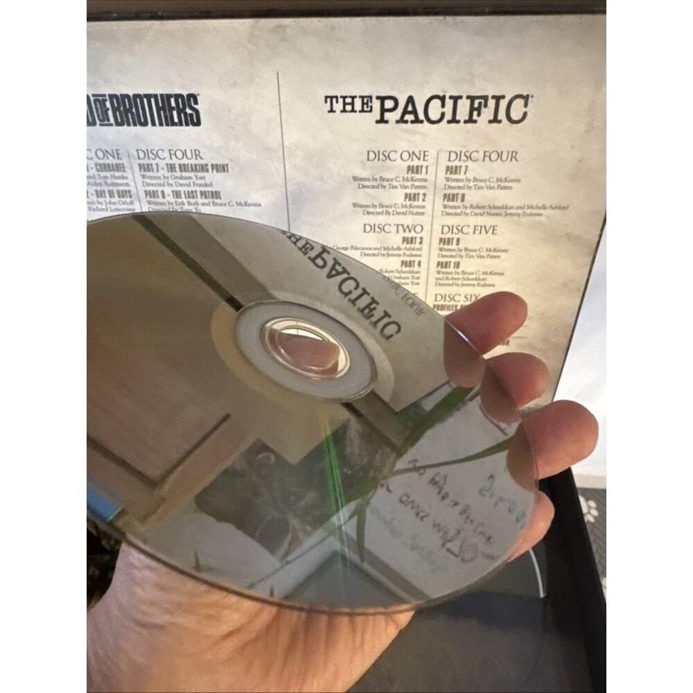 Band of Brothers / the Pacific Tom Hanks And Steven Spielberg DVD Box Set - Picture 13 of 16